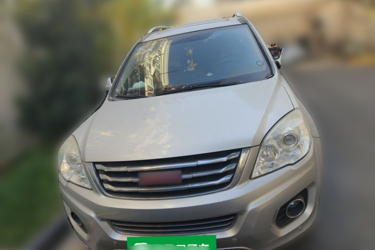 哈弗H6 2013款 升级版 2.4L 自动两驱尊贵型车身外观2