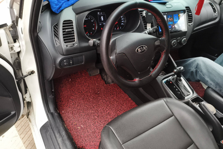 起亚K3 2016款 1.6L 自动GL局部细节13