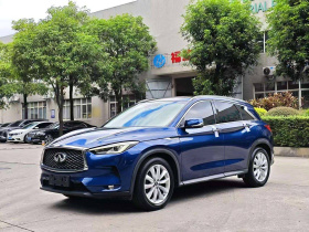 英菲尼迪QX50 2018款 2.0T 四驱菁英版