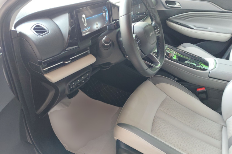 埃安 AION S Plus 2022款 80 科技版中控内饰7003