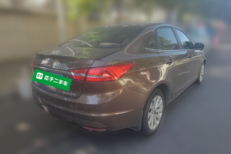 福特 福睿斯 2015款 1.5L 自动时尚型车身外观6005