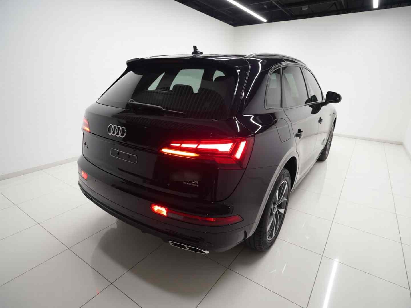 奥迪Q5L 2025款 40 TFSI 豪华动感型(5)