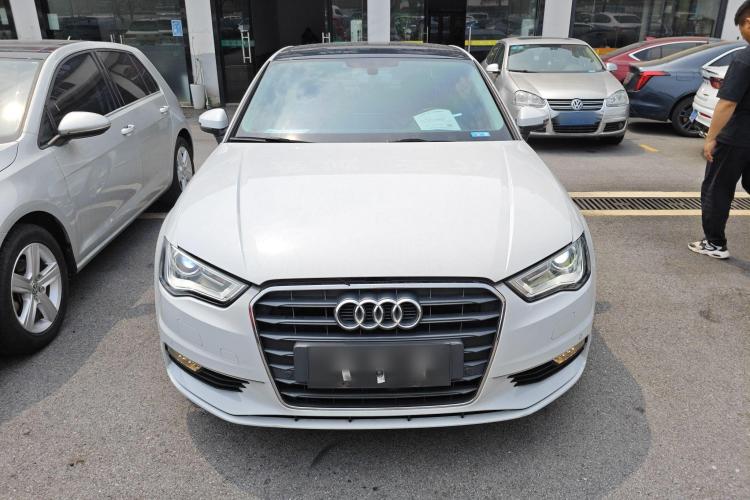 奥迪A3 2016款 Limousine 35 TFSI 风尚型车身外观2