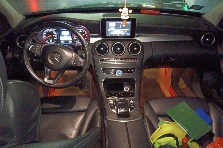 奔驰C级 2015款 C 180 L 运动型中控内饰7002