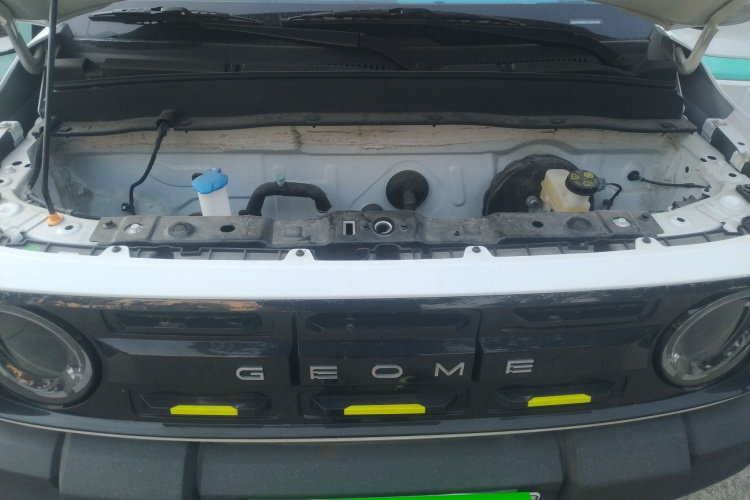 吉利银河 2024款 200km 熊猫骑士机舱底盘24