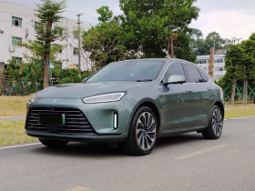 鸿蒙智行 问界M5 2022款 增程四驱旗舰版