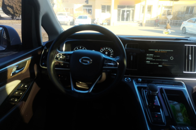 广汽传祺 传祺M8 2021款 大师系列 390T 尊贵版中控内饰13