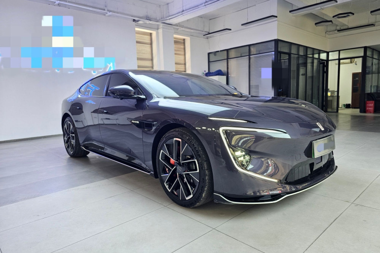 阿维塔12 2023款 650 三激光四驱性能版车身外观6006