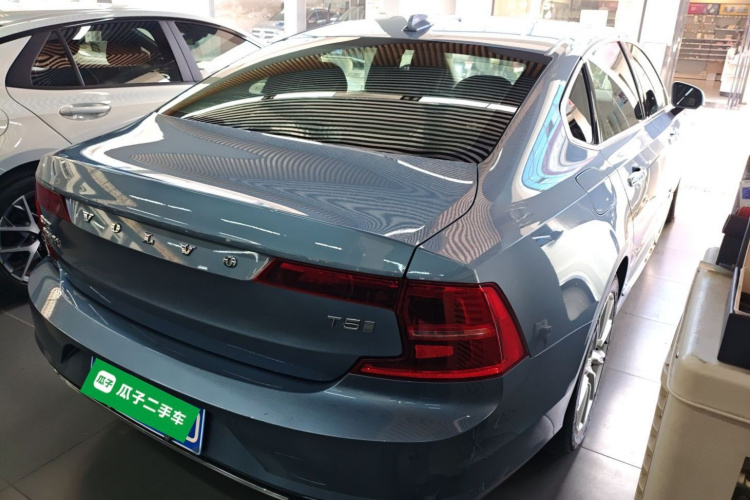 沃尔沃S90 2020款 T5 智逸豪华版车身外观7