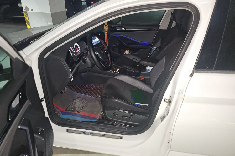 大众 速腾 2019款 280TSI DSG豪华型 国V中控内饰19