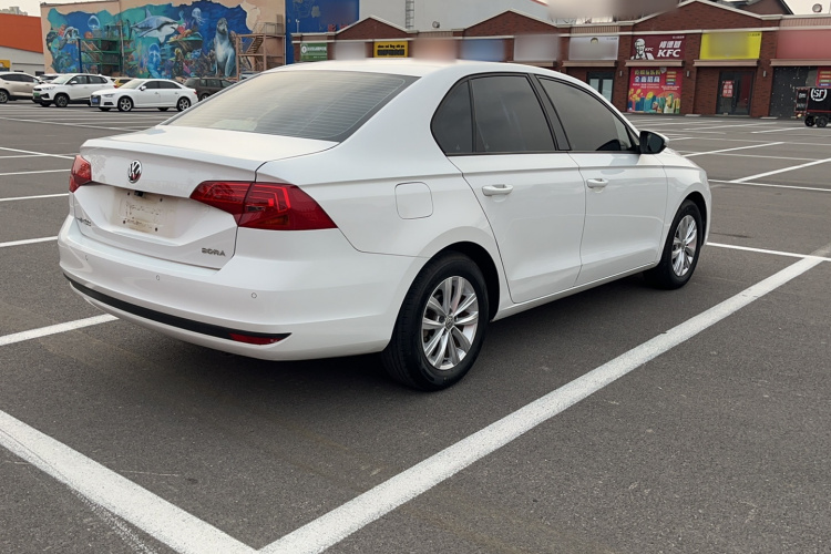 大众 宝来 2016款 1.6L 手动时尚型车身外观6004