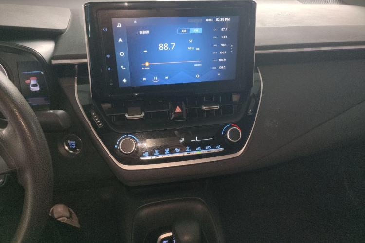 丰田 雷凌 2022款 185T CVT豪华版中控内饰16