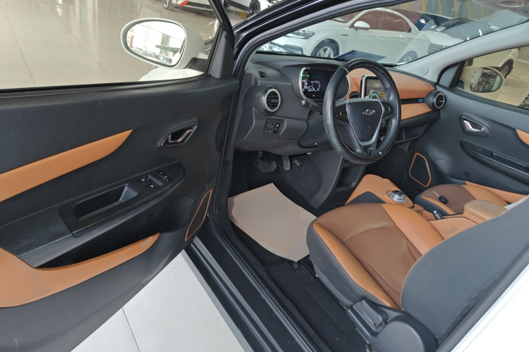 奇瑞 小蚂蚁 2018款 400 4座智享版中控内饰20