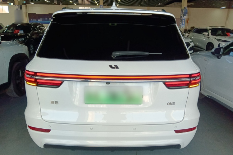 理想汽车 理想ONE 2020款 增程6座版车身外观6
