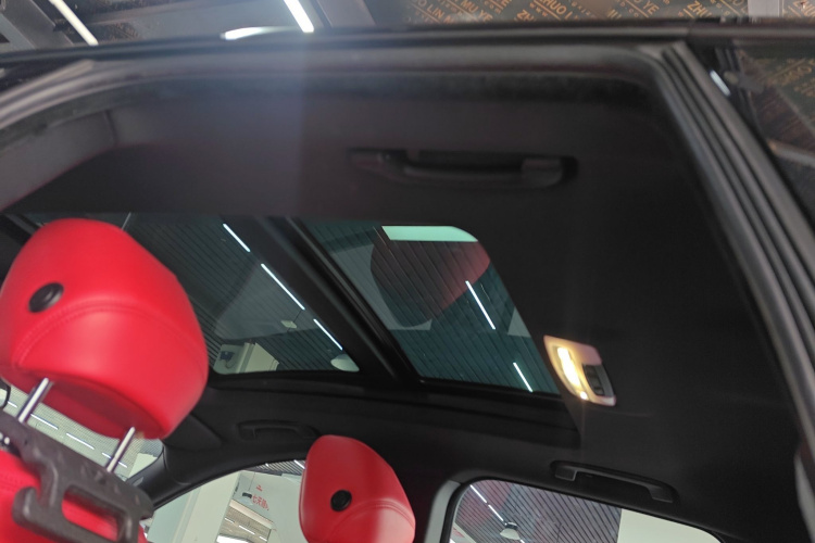 宝马3系GT 2019款 320i M运动套装局部细节22