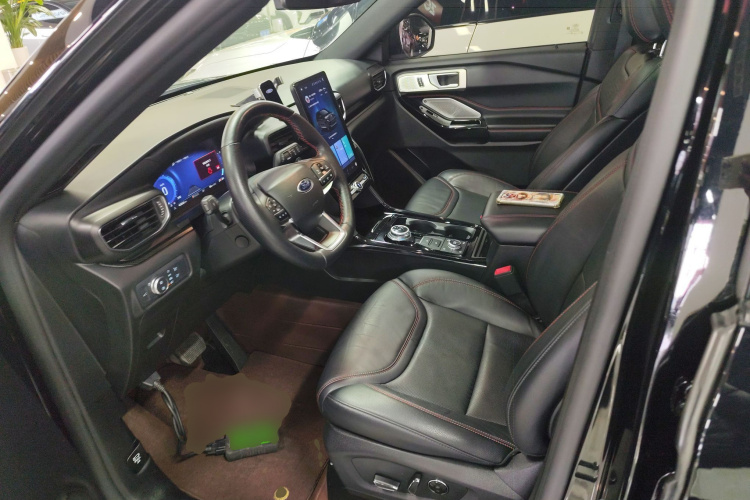 福特 探险者 2020款 EcoBoost 285 四驱运动版ST-LINE 7座局部细节19
