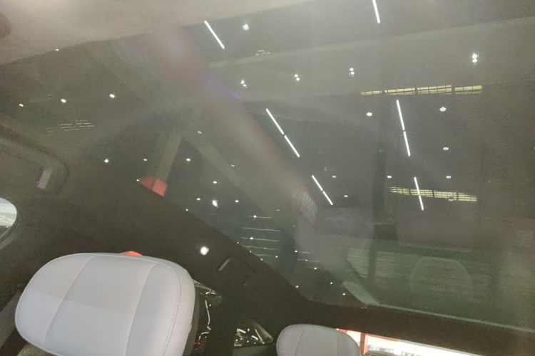 领克Z10 2024款 95kWh 702km四驱智驾Ultra中控内饰22