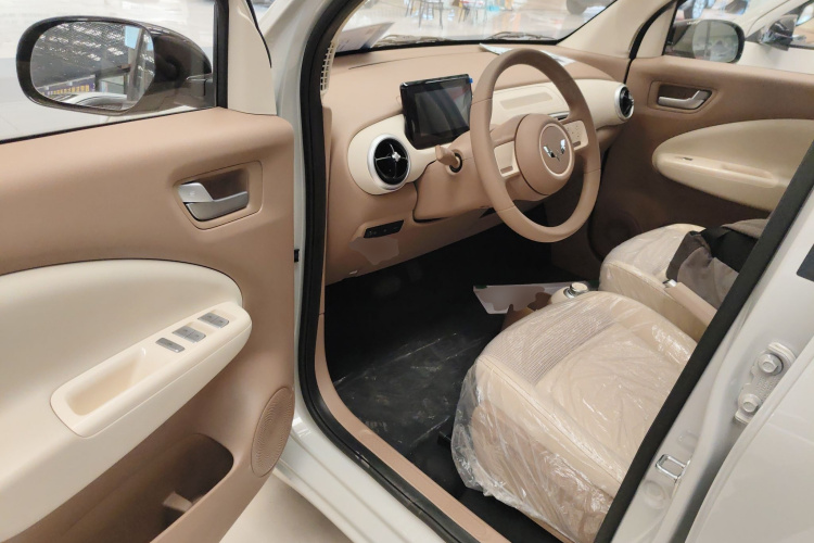 五菱汽车 宏光MINIEV 2025款 四门版 进阶款中控内饰20