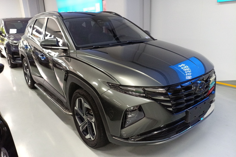 现代 2023款 途胜L 1.5T 自动两驱DLX豪华版车身外观3