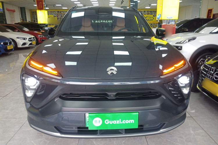 蔚来ES6 2020款 600KM 运动版车身外观2