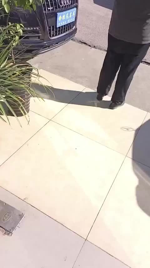 奔驰GLE新能源 2021款 GLE 350 e 4MATIC 轿跑SUV讲解1