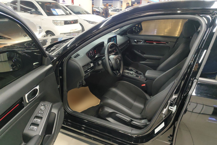 本田 思域 2023款 HATCHBACK 240TURBO CVT极锐版中控内饰7003