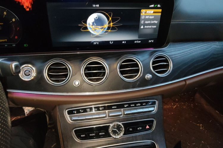 奔驰E级 2017款 E 300 L 运动豪华型局部细节16