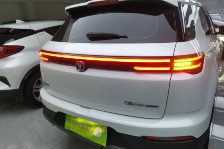 长安CS55PLUS 2022款 蓝鲸版 1.5T DCT豪华型车身外观6