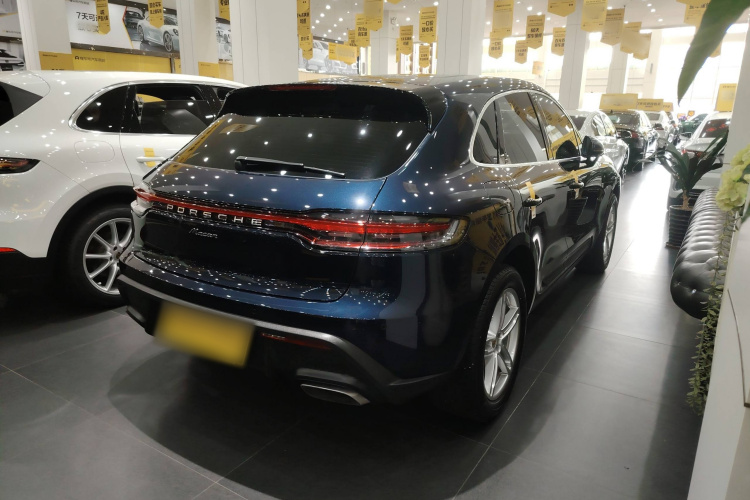 保时捷 2023款 Macan 2.0T车身外观7