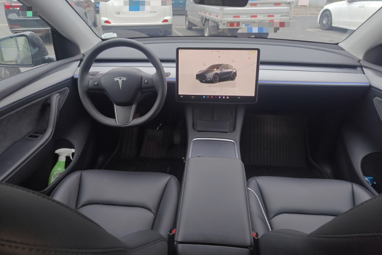 特斯拉 Model Y 2024款 后轮驱动版中控内饰12