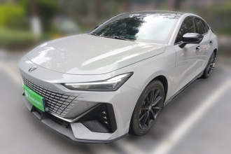 长安UNI-V 2022款 1.5T 尊贵型