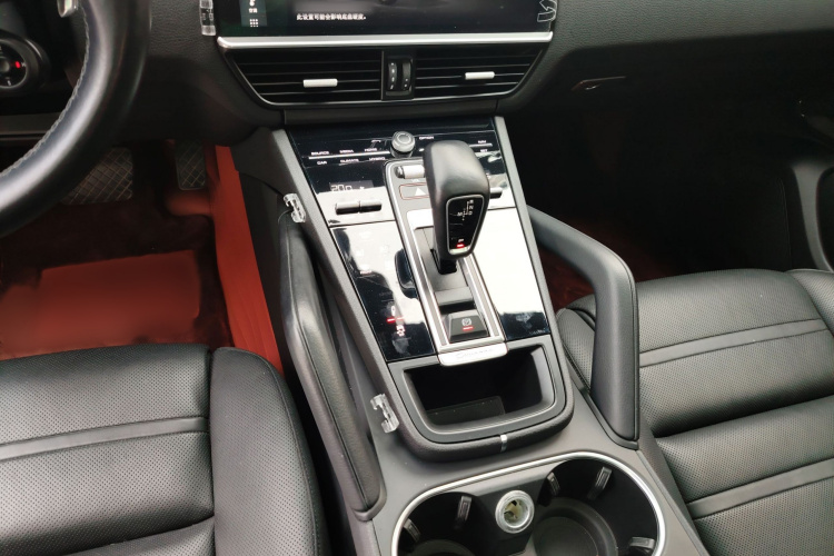 保时捷 Cayenne新能源 2019款 Cayenne E-Hybrid 2.0T局部细节18