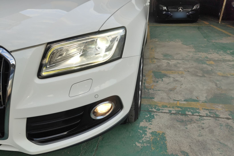 奥迪Q5 2015款 40 TFSI 技术型局部细节36