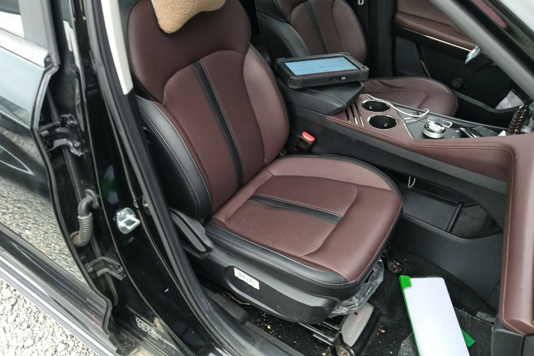 思皓X8 PLUS 2023款 1.5TGDI DCT智享版 7座局部细节41