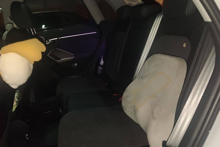 奥迪Q3 2023款 35 TFSI 时尚动感型（1.5T）中控内饰7004