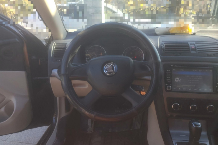 斯柯达 明锐 2015款 经典款 1.6L 自动逸杰版中控内饰13