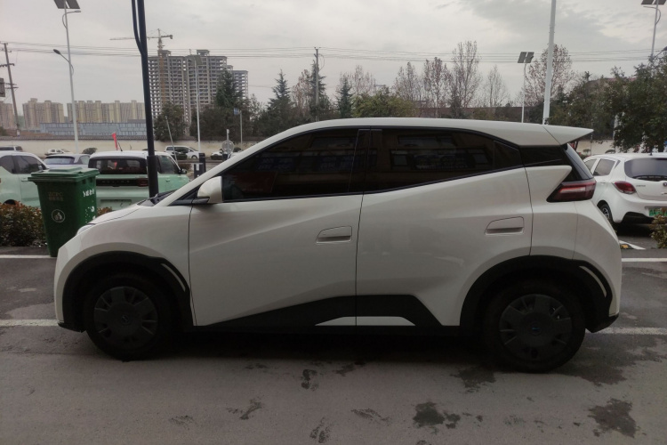 比亚迪 海鸥 2025款 305km 活力版车身外观4