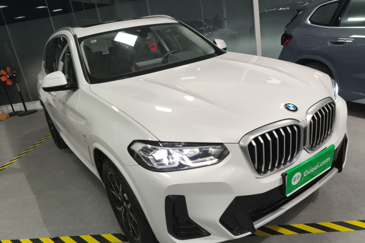 宝马X3 2022款 改款 xDrive25i M运动套装车身外观6002