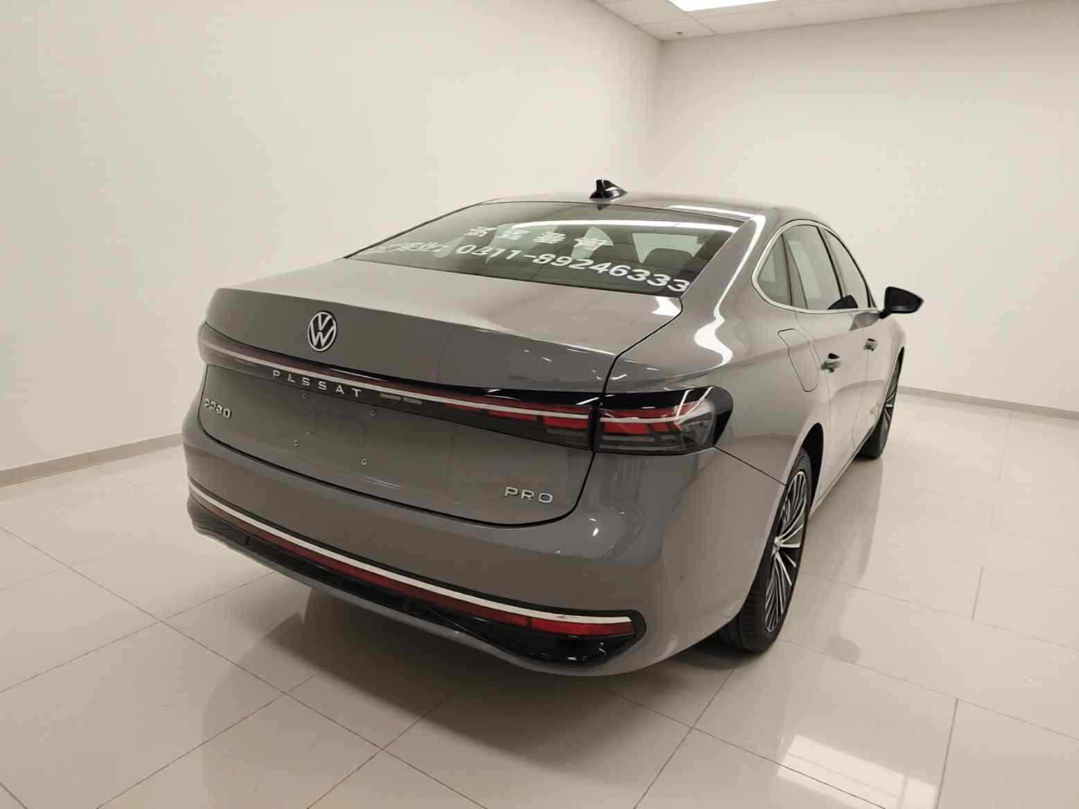 大众 帕萨特 2025款 Pro 380TSI 龙尊版(5)