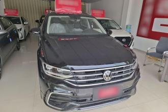 大众 途观L 2024款 出众款 330TSI 自动两驱R-Line龙耀版