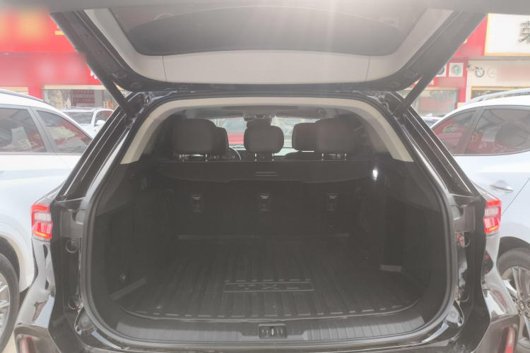 星途凌云 2023款 300T 两驱星耀版机舱底盘23