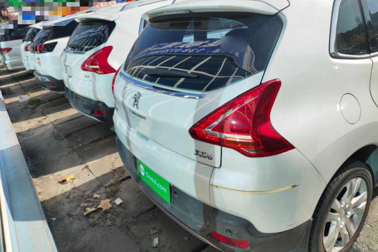 标致3008 2013款 2.0L 自动潮流版车身外观6004