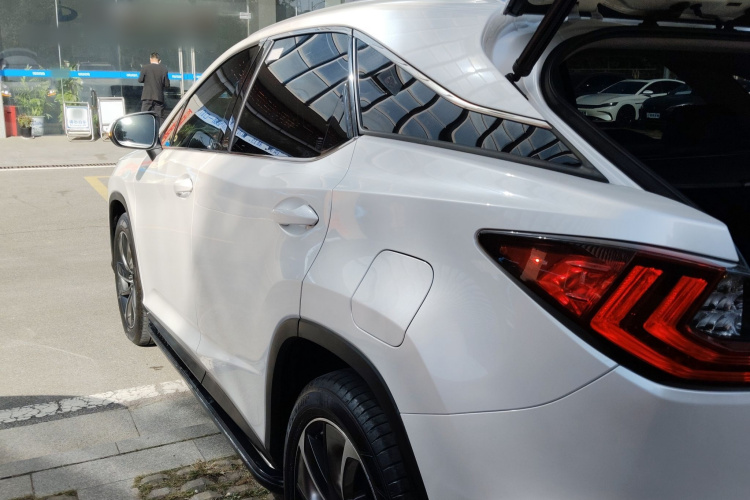 雷克萨斯RX 2016款 300 四驱典雅版 国V车身外观4