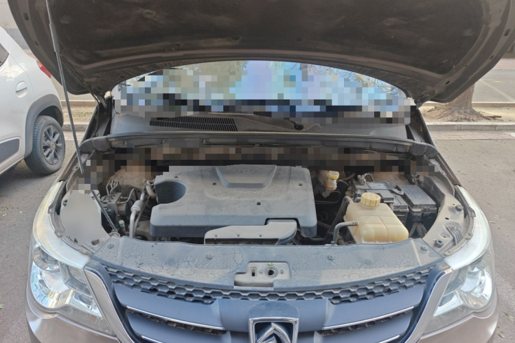 宝骏730 2014款 1.5L 手动舒适ESP版 7座局部细节24