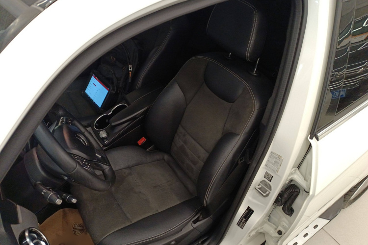 奔驰GLK级 2015款 GLK 260 4MATIC 动感型 极致版局部细节19