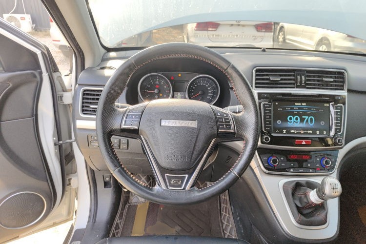 哈弗M6 2018款 1.5T 手动两驱精英型中控内饰13