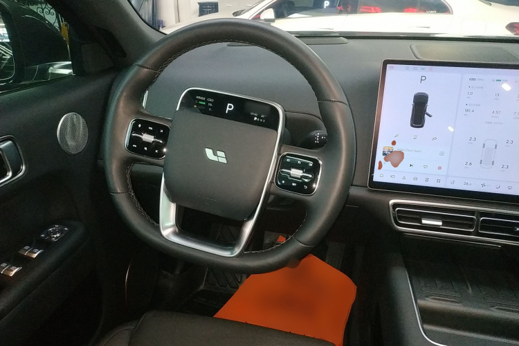 理想汽车 理想L8 2023款 Pro中控内饰13
