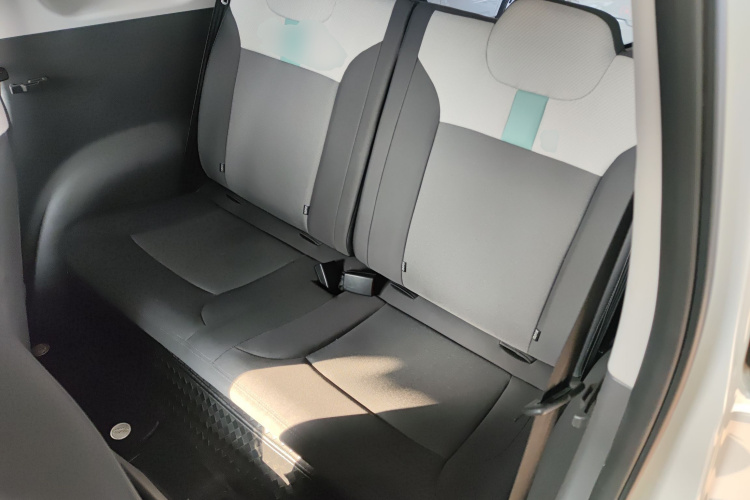 长安启源 长安Lumin 2023款 205km 香沁款中控内饰21