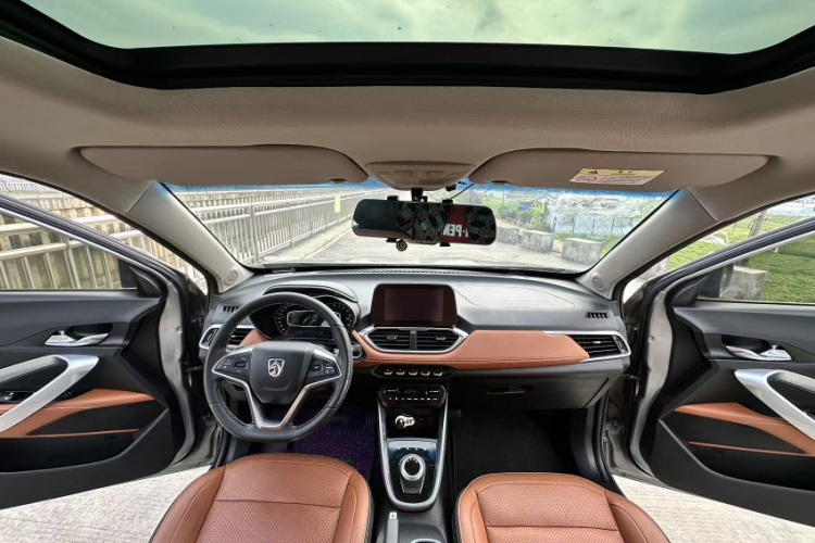 宝骏510 2017款 1.5L 自动豪华型中控内饰7004