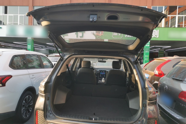 北京现代ix35 2021款 2.0L 自动两驱GLS领先版机舱底盘23